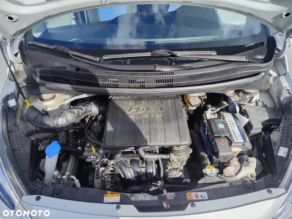 Hyundai i10 - 30