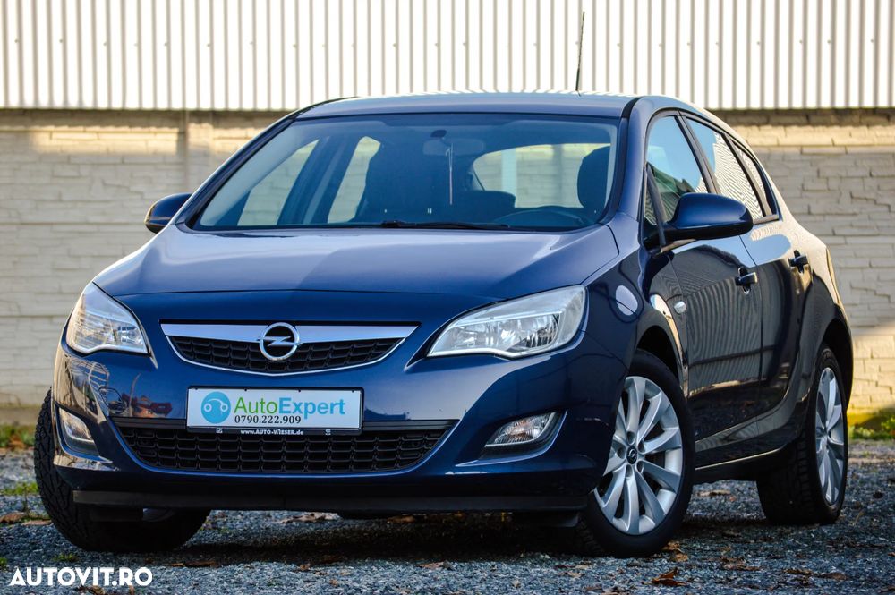 Opel Astra 1.6 Sport - 1