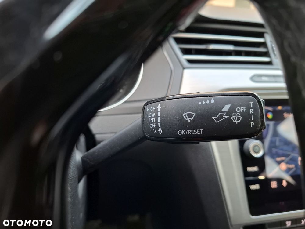Volkswagen Passat - 14