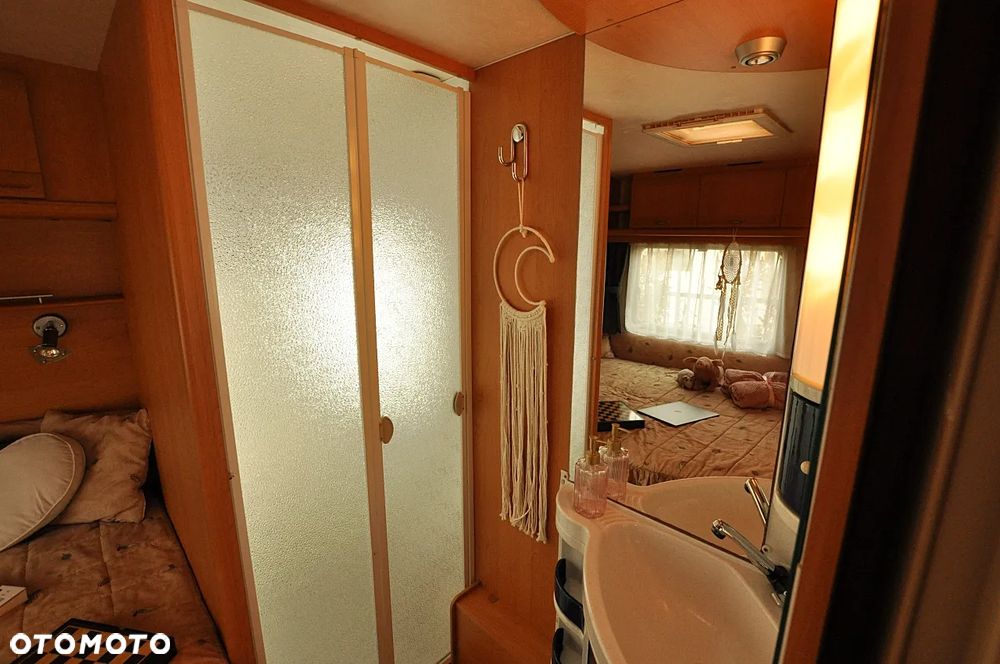 Adria UNICA 462 DP - 9