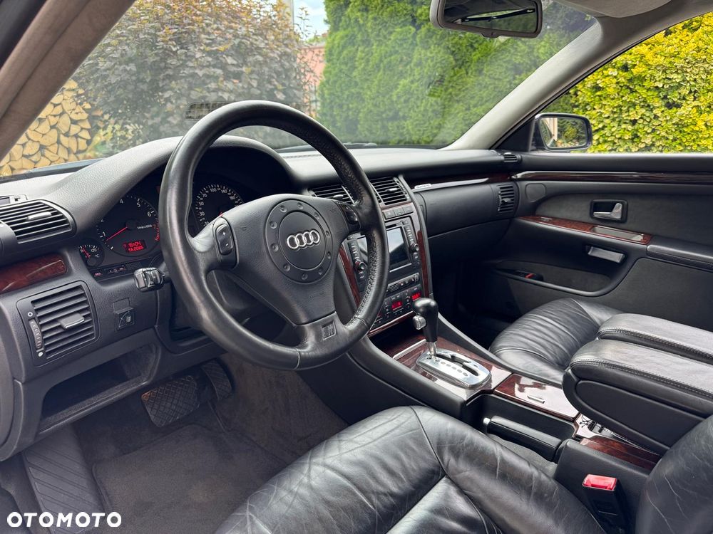 Audi A8 - 19
