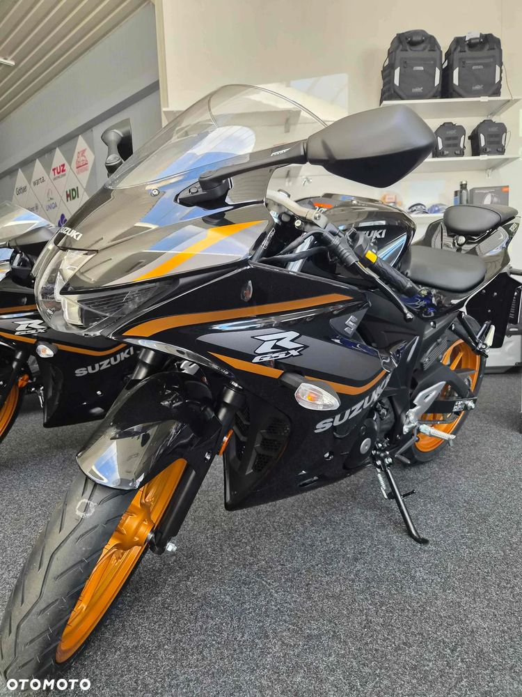 Suzuki GSX-R - 4