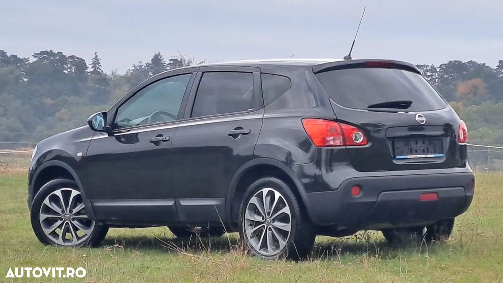 Nissan Qashqai 2.0 dCi DPF 4x4 Aut tekna - 3