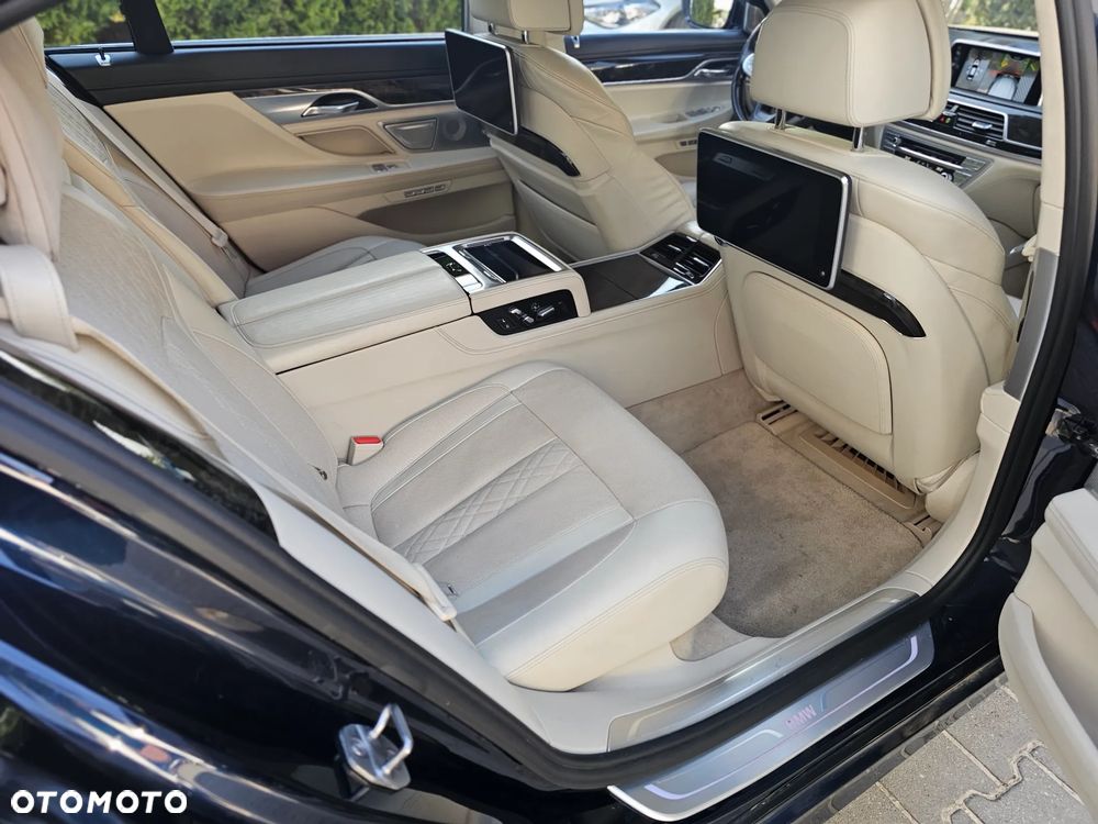 BMW Seria 7 750Li xDrive Edition Exclusive - 10