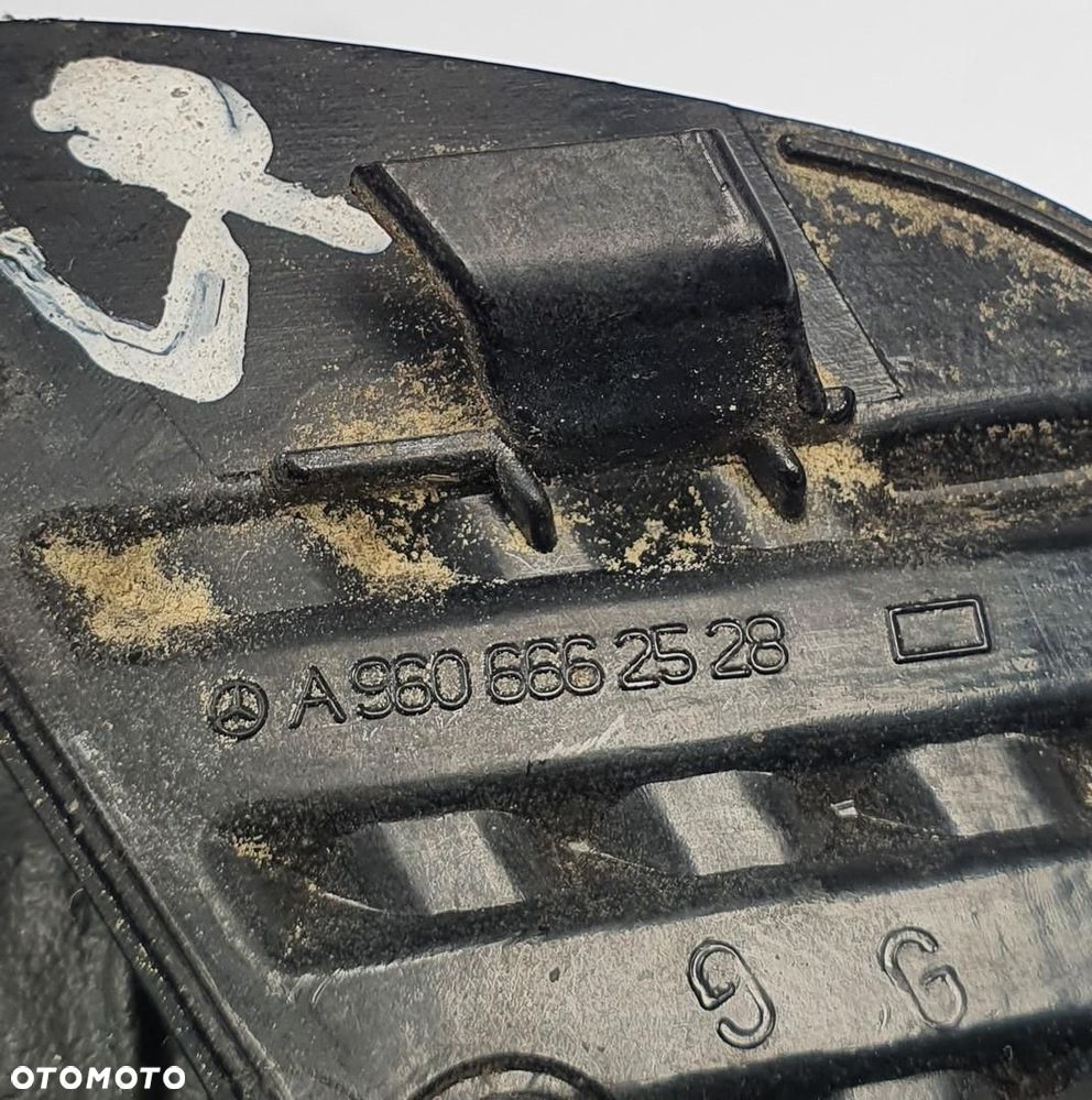 NAKŁADKA STOPNIA ZAŚLEPKA KRATKA MERCEDES ACTROS MP4 A9606662528 - 3