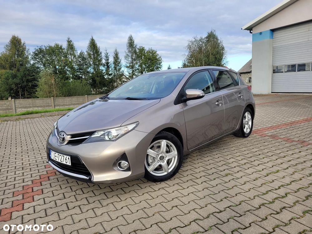 Toyota Auris 1.33 VVT-i Premium Comfort - 37