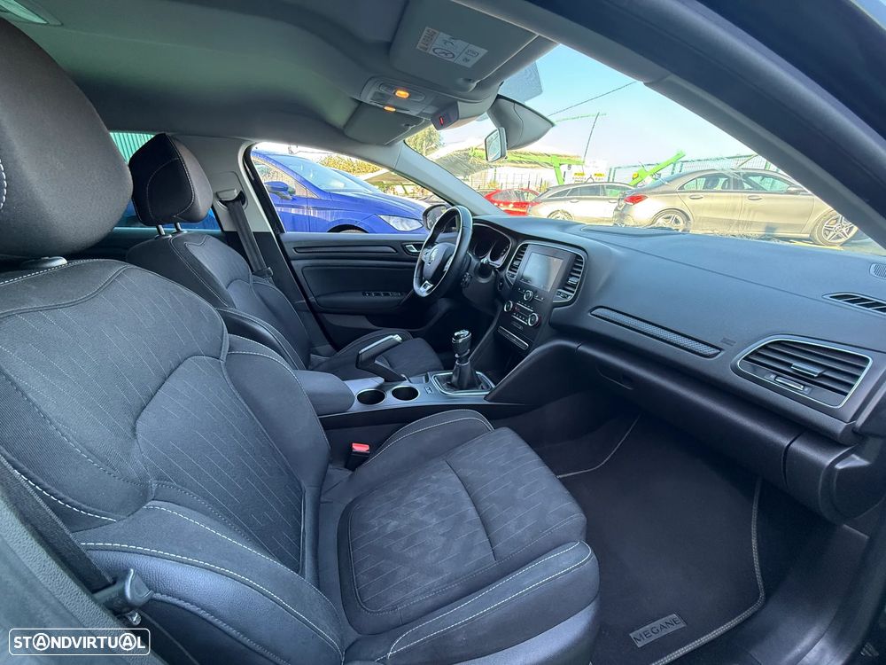 Renault Mégane Sport Tourer 1.5 Blue dCi Business - 26