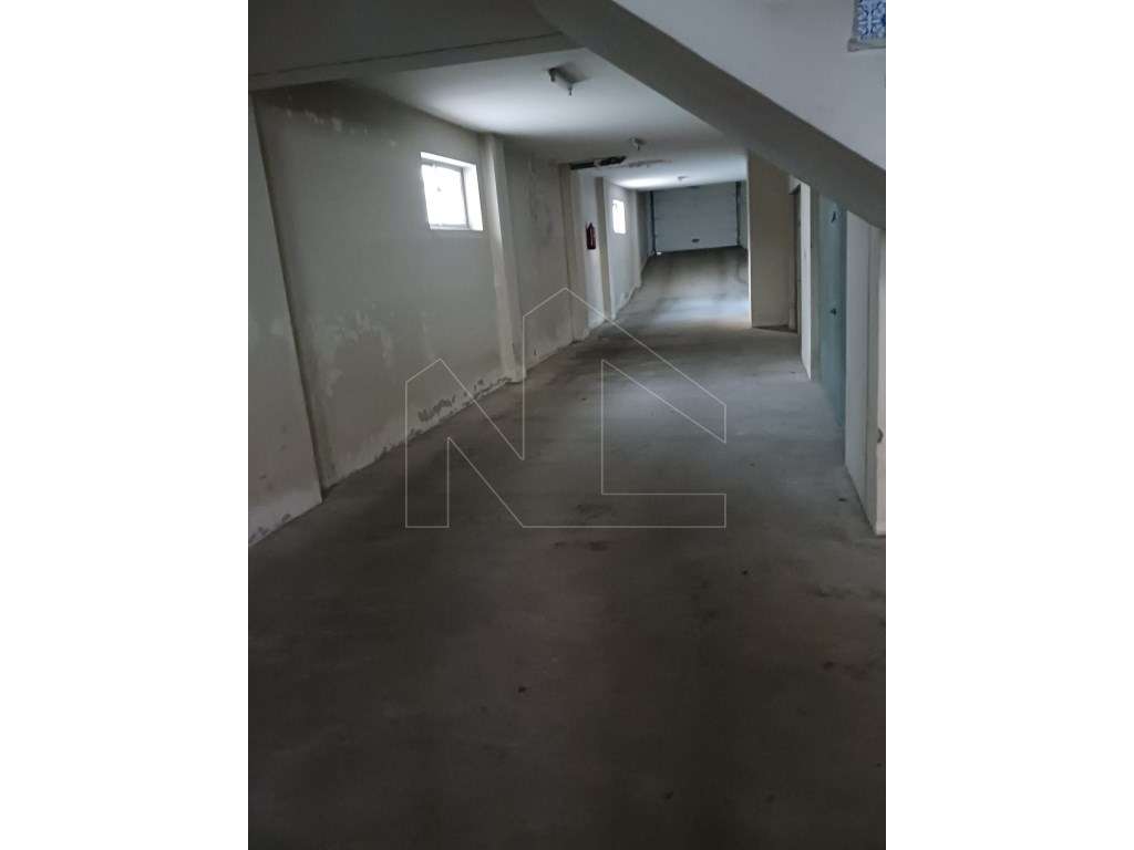 Garagem fechada no Bairro do Liceu - Aveiro - Grande imagem: 5/5