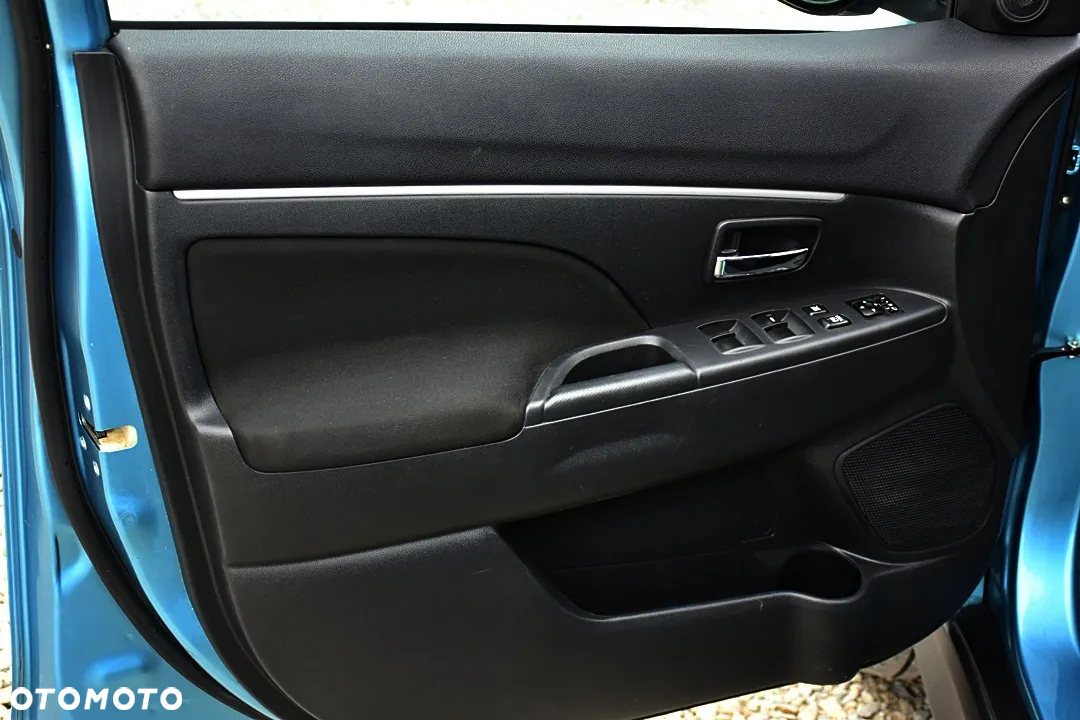 Mitsubishi ASX 1.8 DI-D 2WD Intense - 24