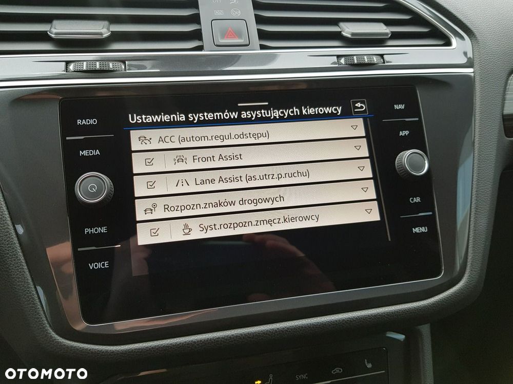 Volkswagen Tiguan Allspace 2.0 TDI Elegance DSG - 23