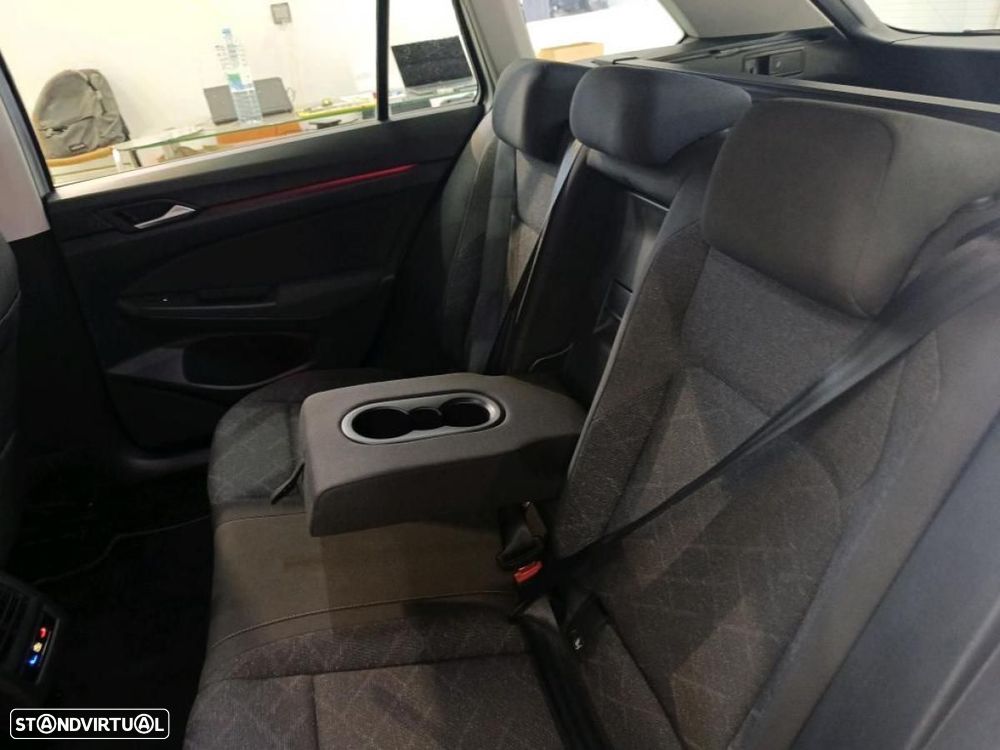 VW Golf Variant 2.0 TDi Life DSG - 5