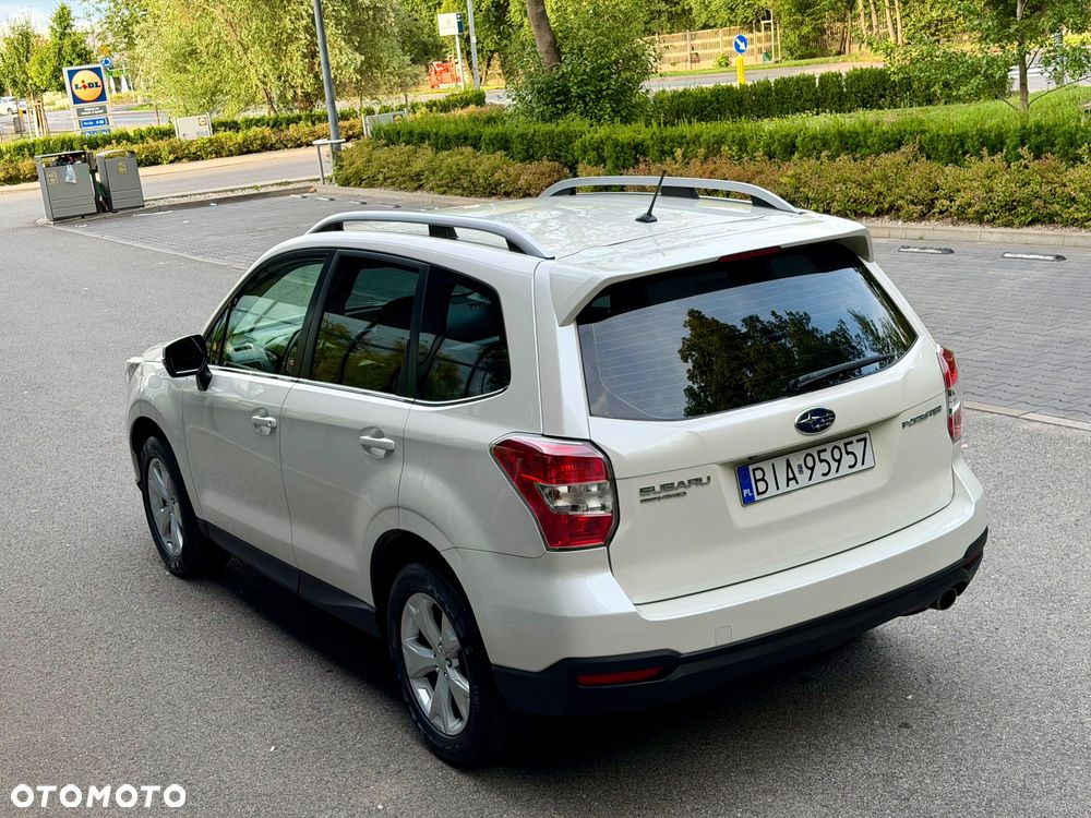 Subaru Forester 2.0i Exclusive Lineartronic EU6 - 4