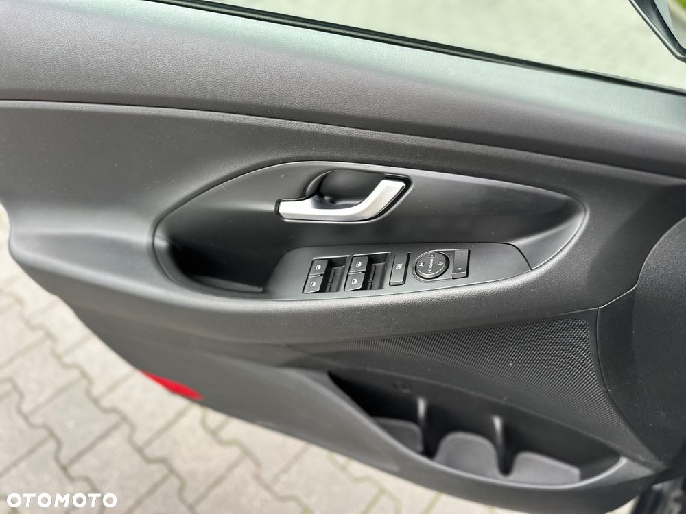 Hyundai i30 1.5 DPI Modern - 30