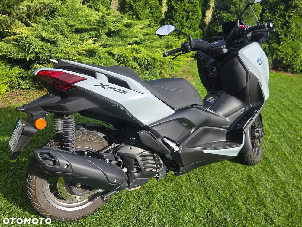 Yamaha X-max - 4