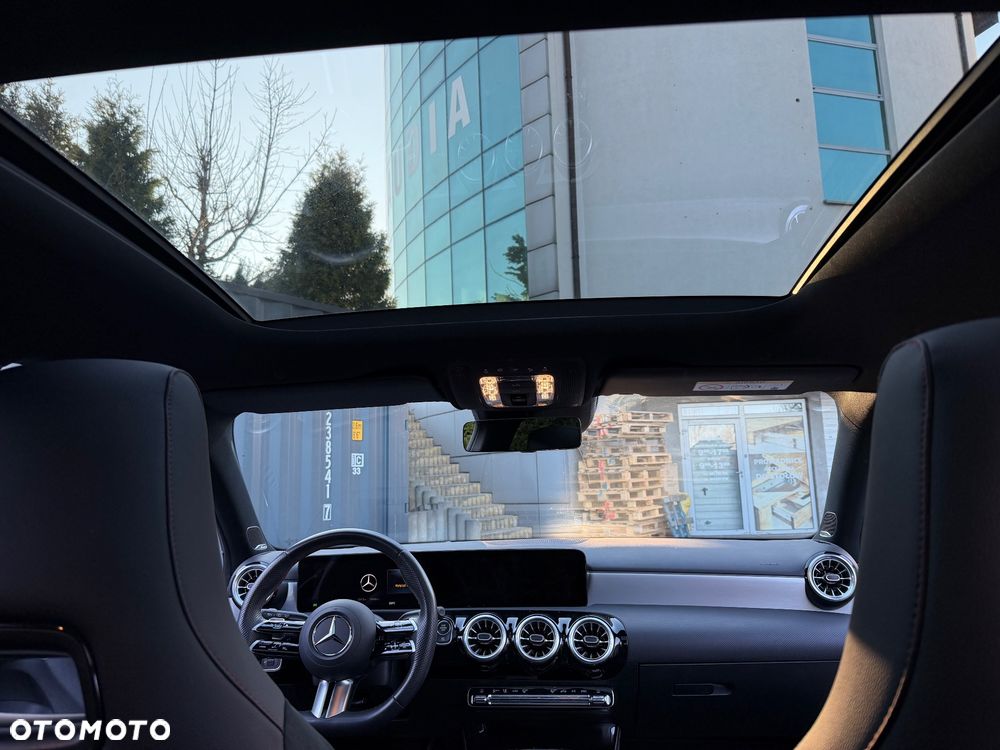 Mercedes-Benz Klasa A 250 4Matic 8G-DCT Edition AMG Line - 27