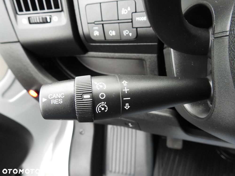 Peugeot BOXER KONTENER WINDA 8 PALET TEMPOMAT KLIMATYZACJA  140KM - 29