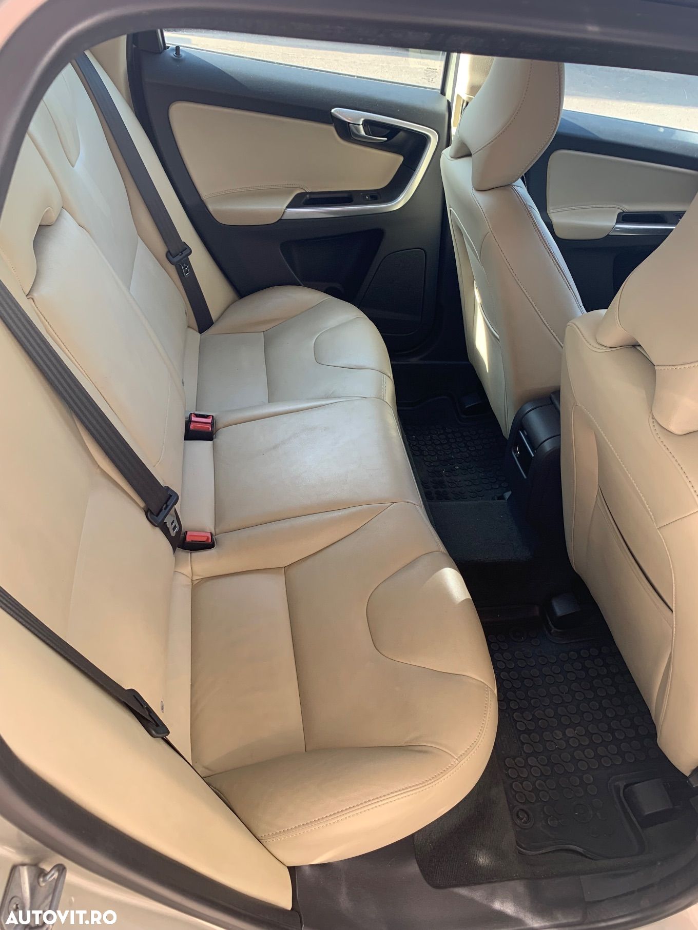Volvo XC 60 D3 Geartronic Momentum - 1