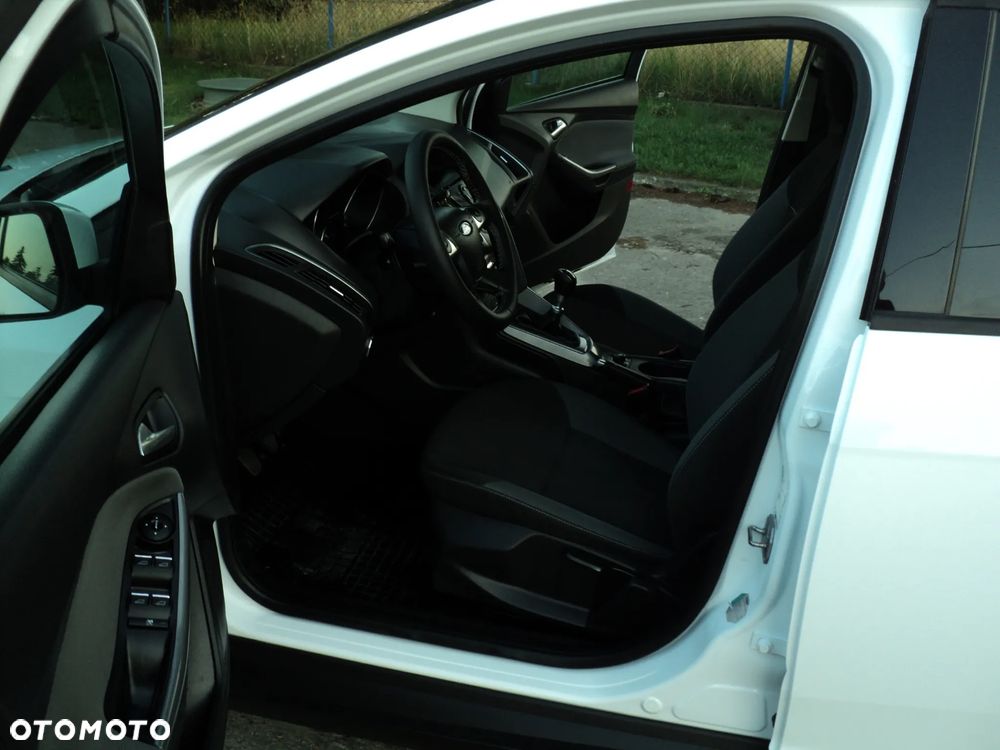 Ford Focus 1.6 EcoBoost Titanium - 15