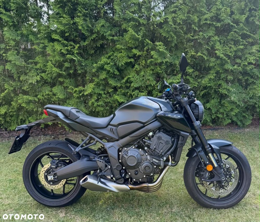 Honda CB - 2