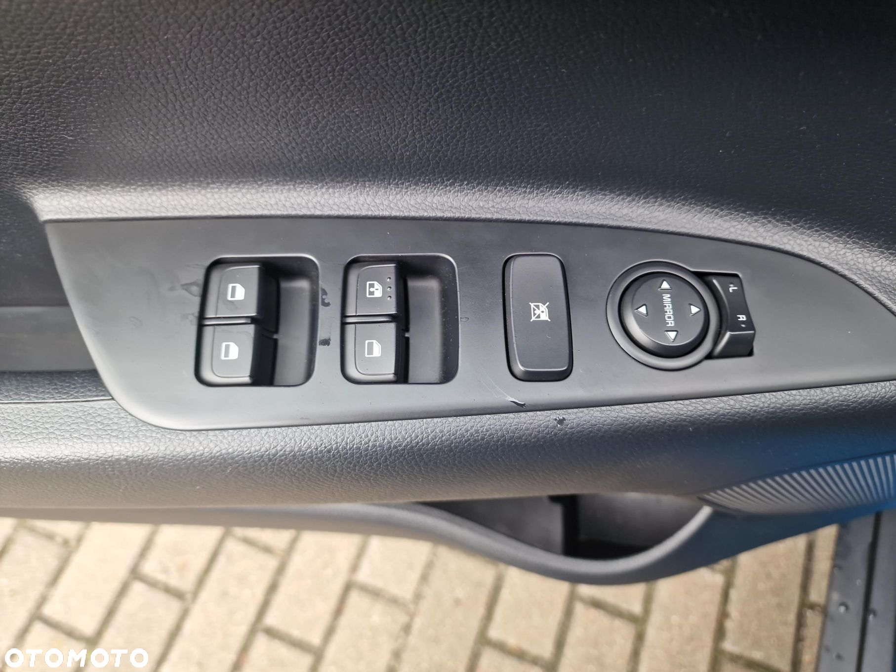 Kia Stonic 1.0 T-GDI L Business Line DCT - 16