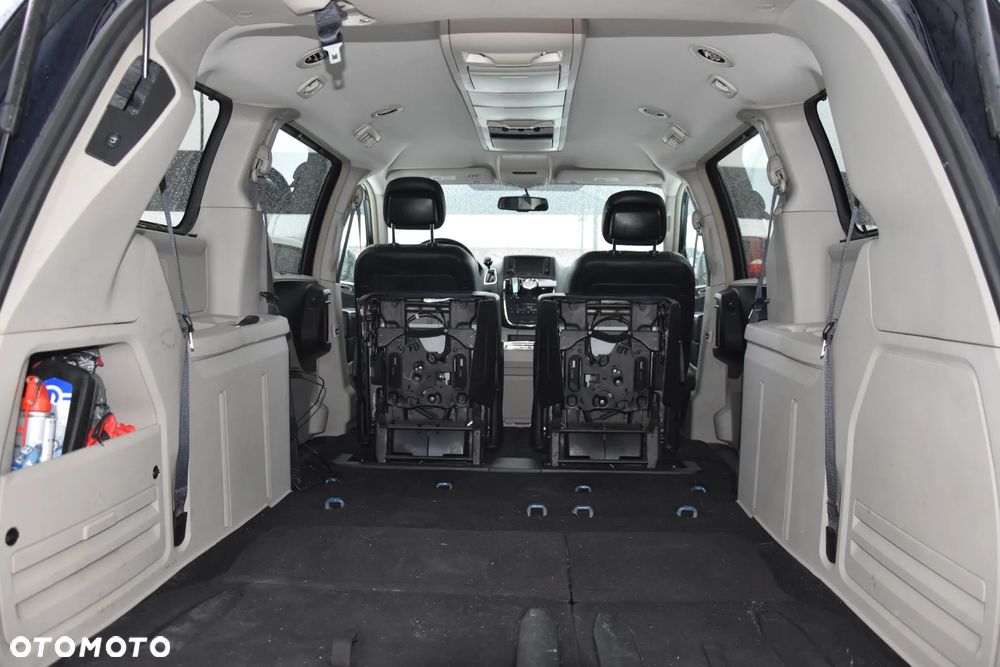 Chrysler Town & Country 3.6 Touring - 19