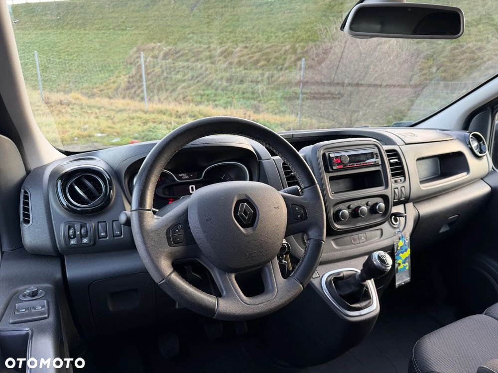 Renault Trafic - 12