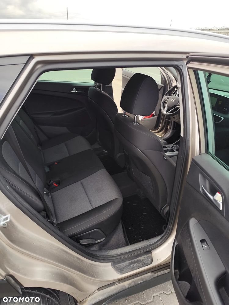 Hyundai Tucson 1.6 GDi Comfort 2WD - 17