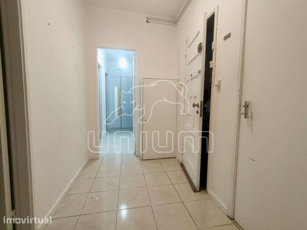 Apartamento T2 no Rés do Chão com Garagem Fechada em Darque - Grande imagem: 5/7