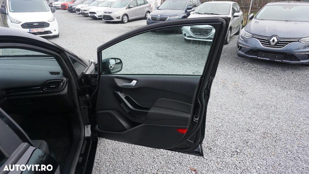 Ford Fiesta 1.1 S&S TITANIUM - 10