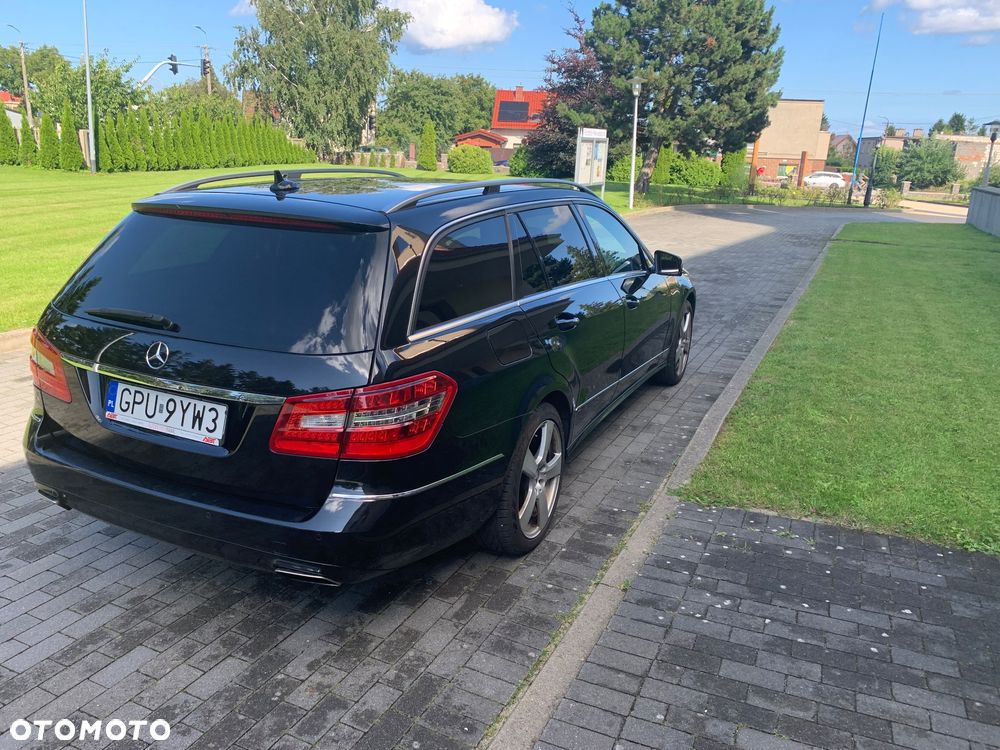 Mercedes-Benz Klasa E 200 BlueEFFICIENCY 7G-TRONIC Avantgarde - 7
