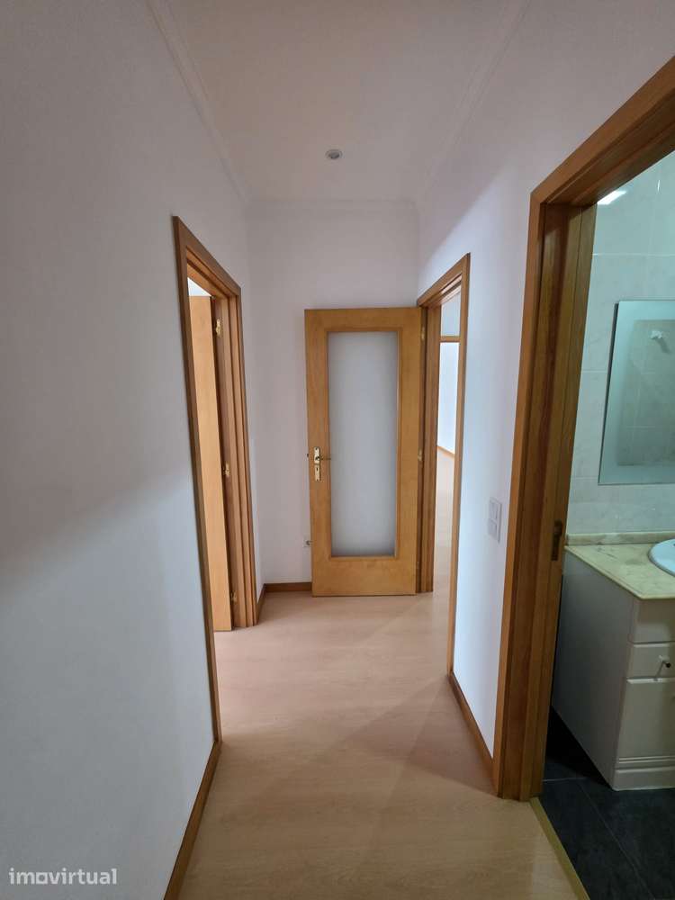 Apartamento, 120 m², Pedroso e Seixezelo - Grande imagem: 4/25