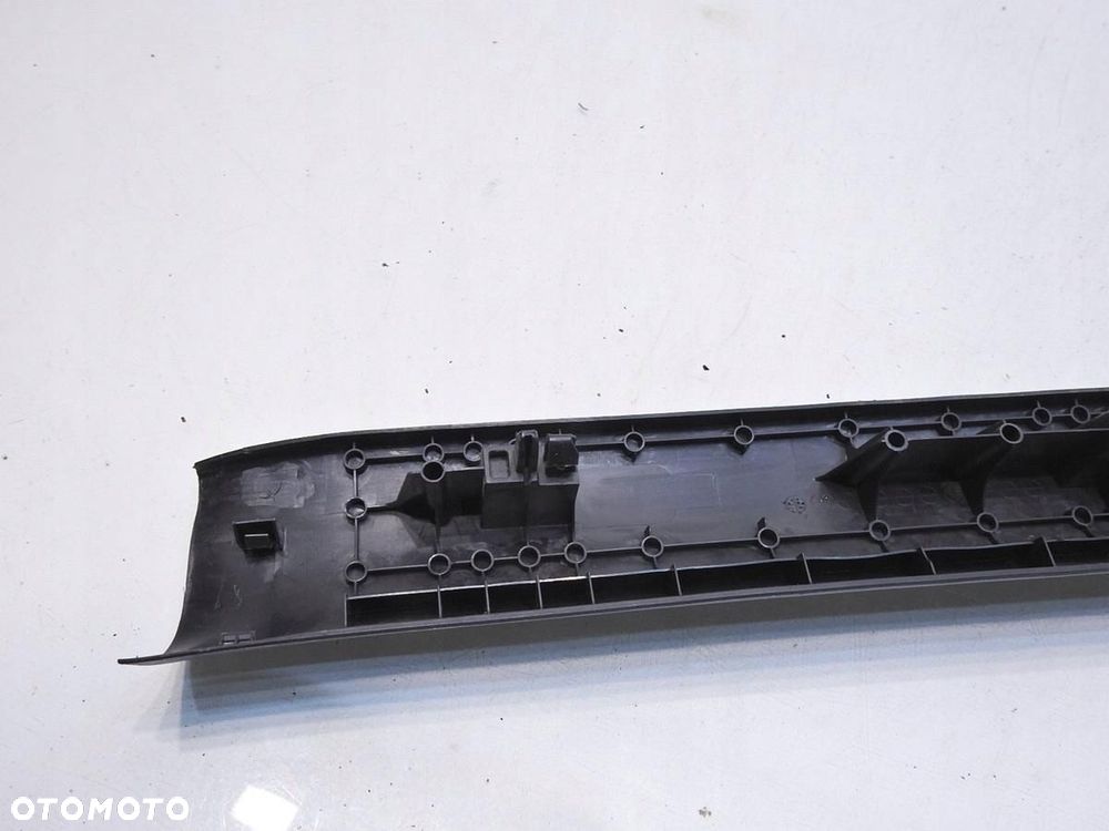 LISTWA OSŁONA PROGU LEWY PRZÓD MAZDA 6 GH - 5