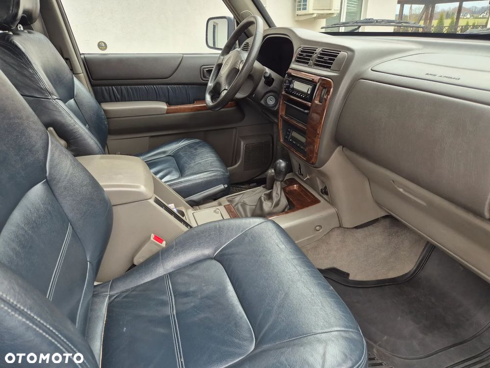 Nissan Patrol - 32