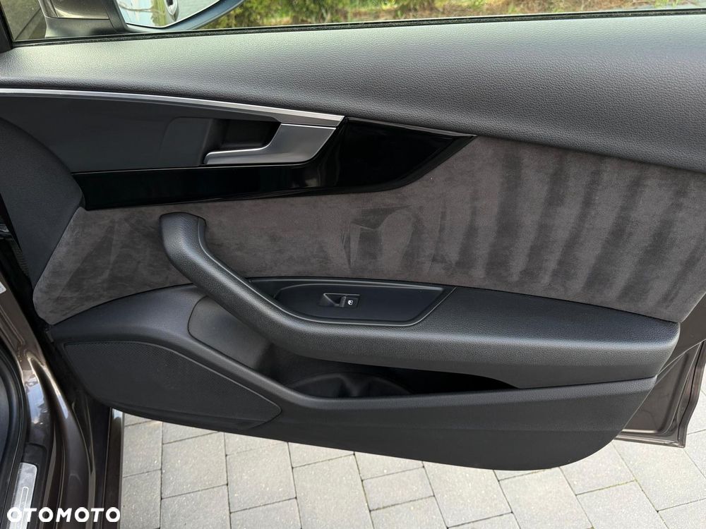 Audi A4 Limousine 2.0 TDI clean diesel Quattro S tronic - 25