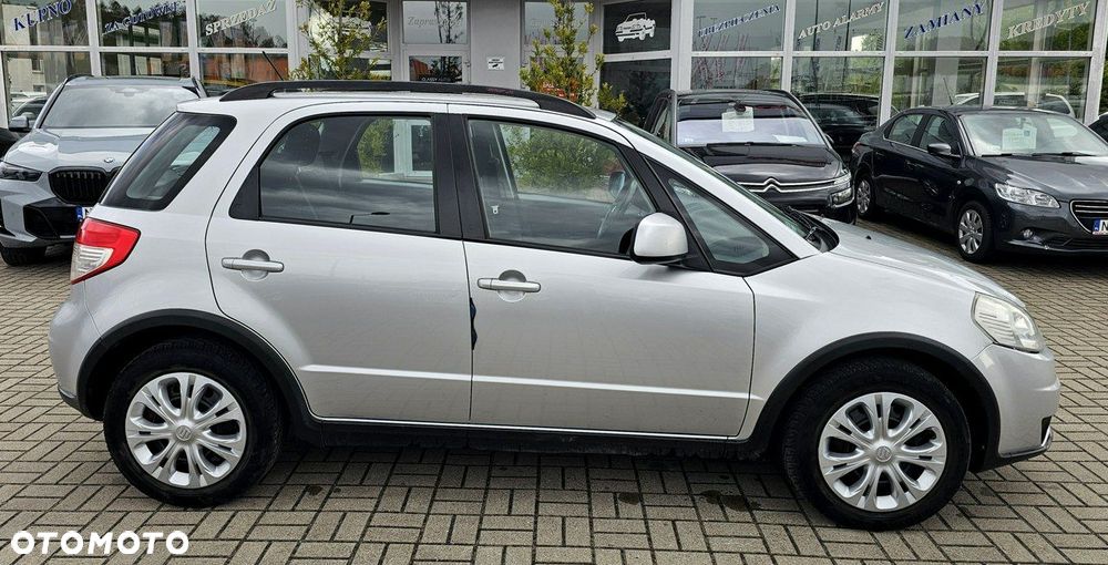 Suzuki SX4 - 4