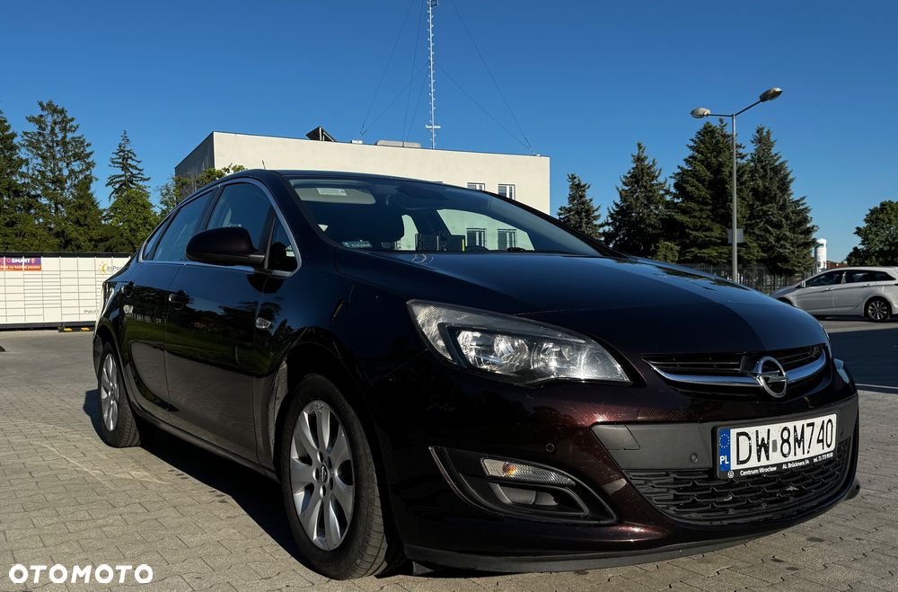 Opel Astra 1.4 T Active EU6 - 3