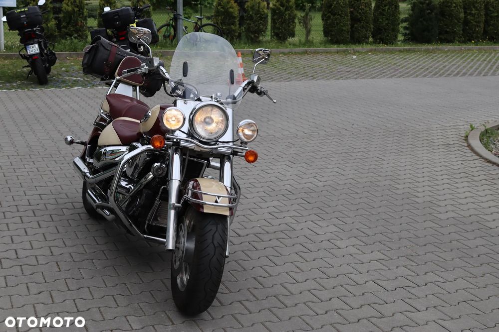 Suzuki VL 1500 Intruder LC - Boulevard C90 - 11
