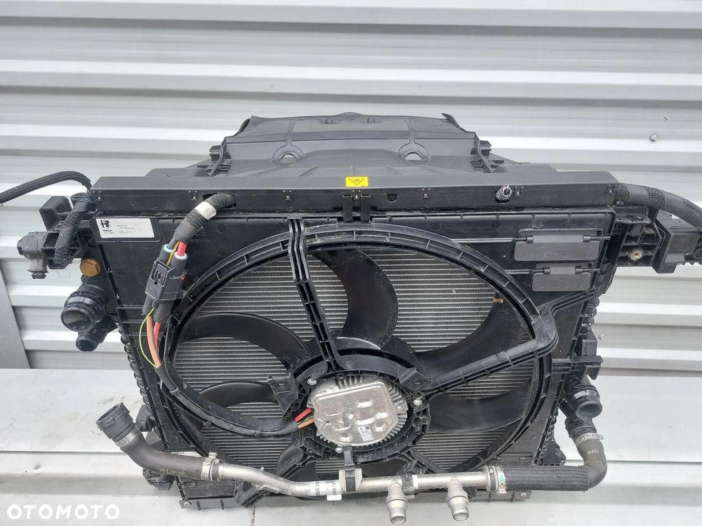 Komplet chłodnic z wentylatorem Alfa Romeo Stelvio 2,0 - 8