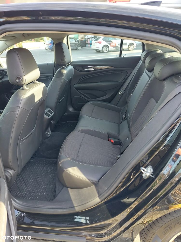 Opel Insignia - 20