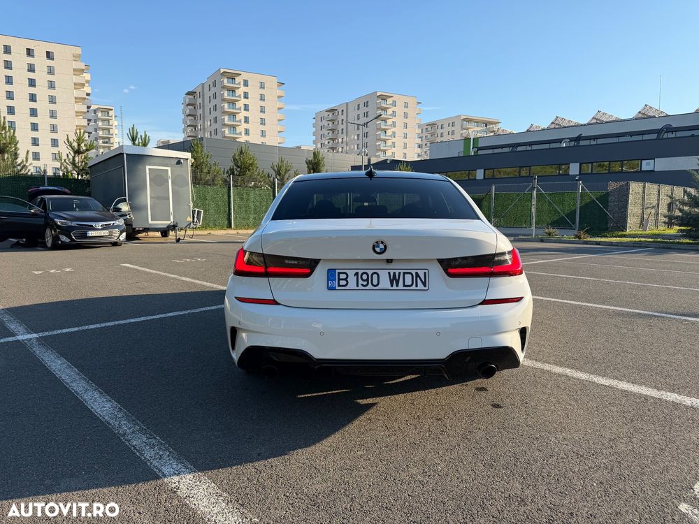 BMW Seria 3 330i AT M Sport - 4