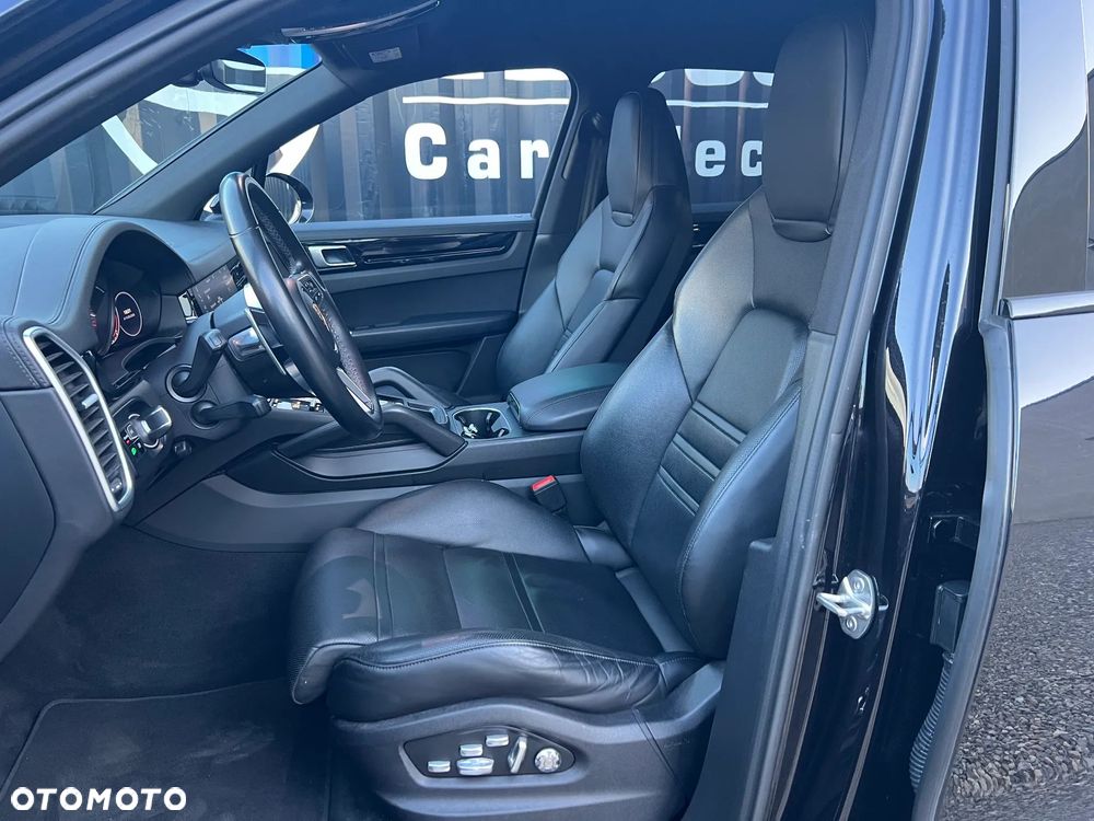 Porsche Cayenne Tiptronic S - 6
