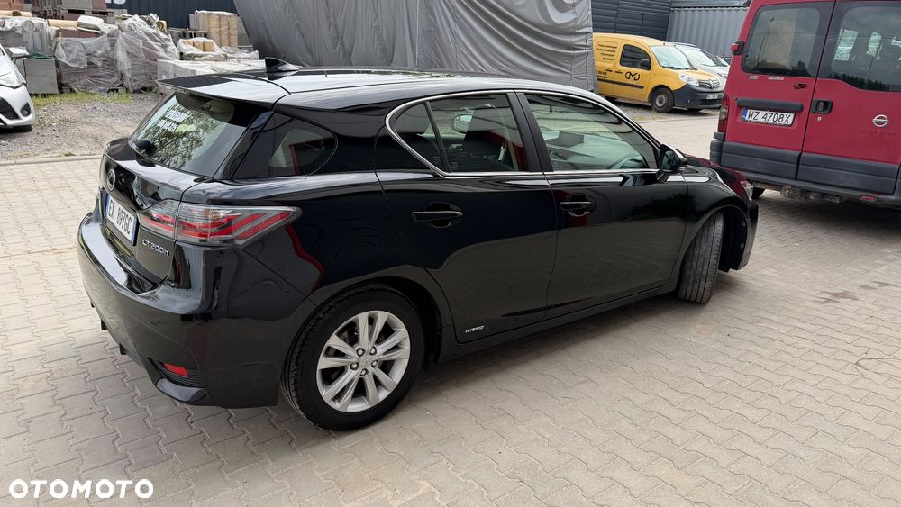 Lexus CT 200h Prestige - 13