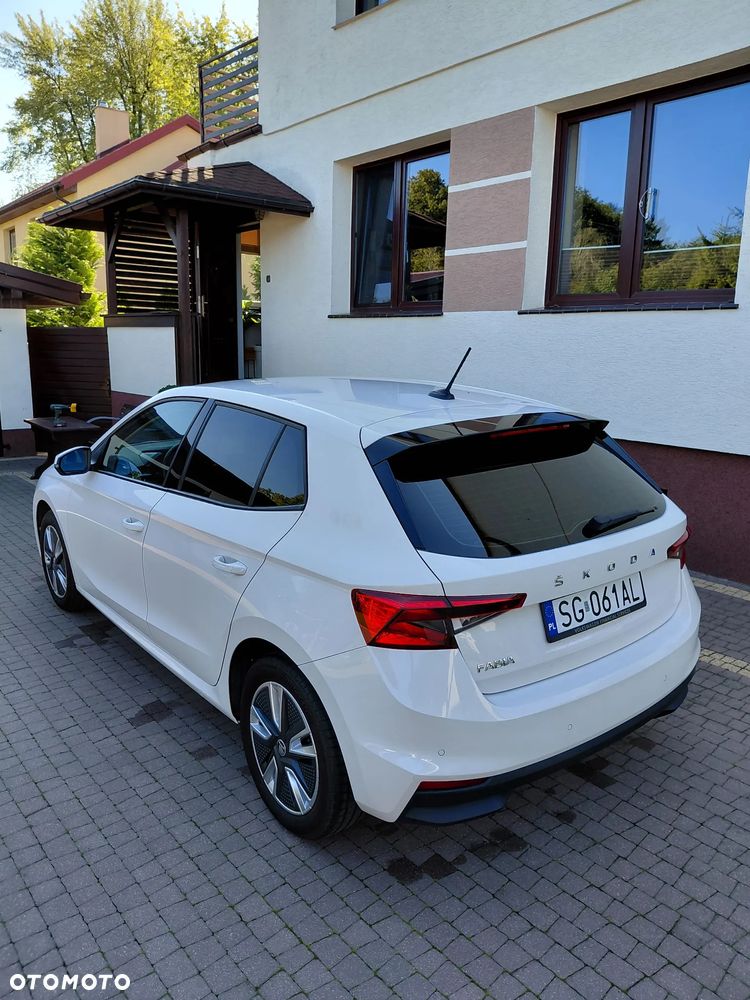 Skoda Fabia 2022 photo 2