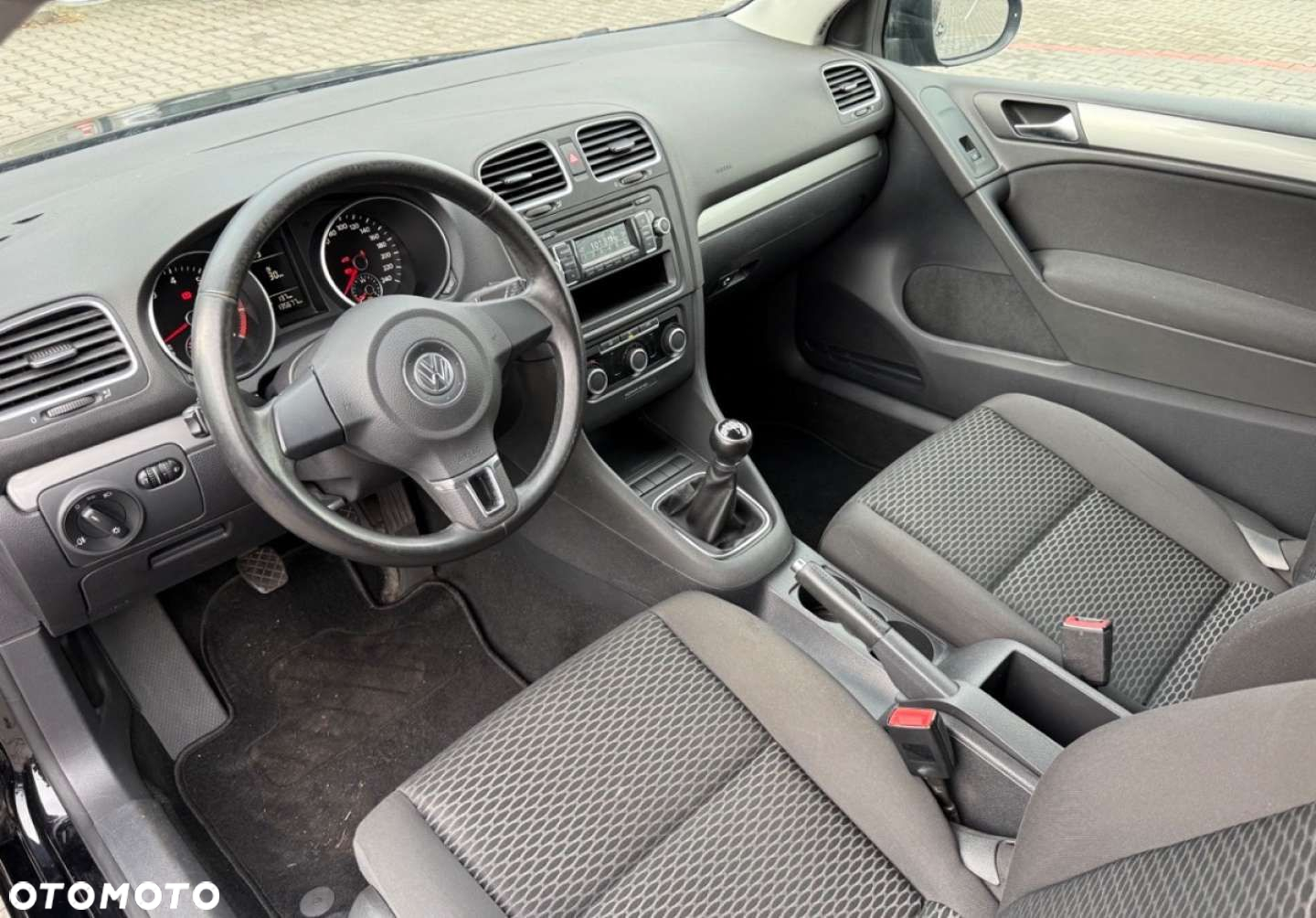 Volkswagen Golf - 13