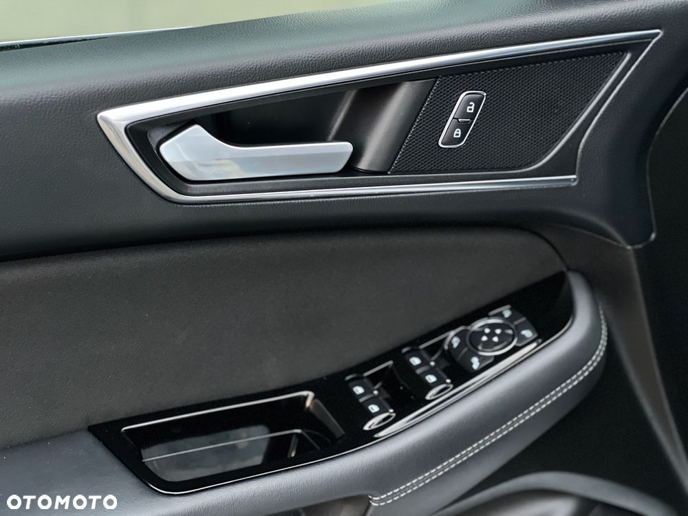 Ford S-Max 2.0 TDCi Titanium PowerShift - 28