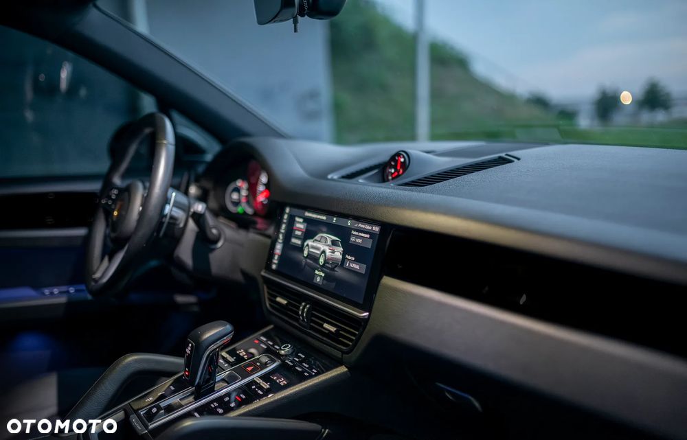 Porsche Cayenne S - 29
