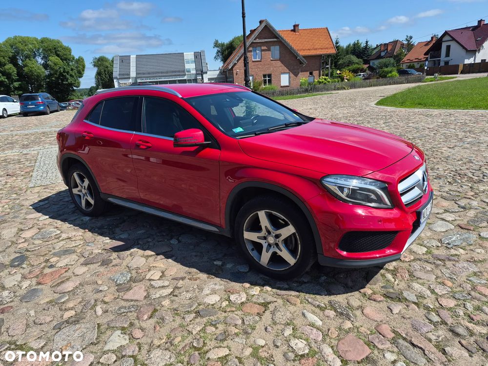 Mercedes-Benz GLA 250 7G-DCT AMG Line - 3