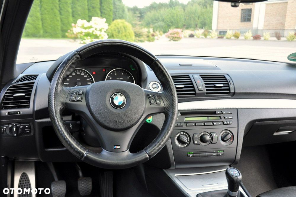 BMW Seria 1 - 30