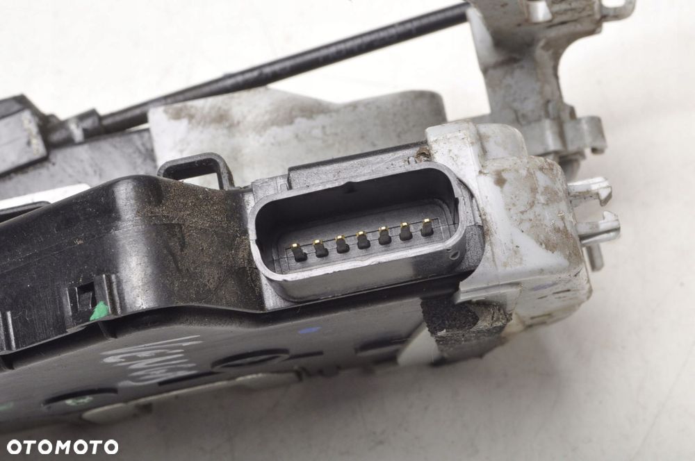 KIA VENGA ZAMEK DRZWI PRAWY PRZÓD PRZEDNI 81320-1P040 - 8