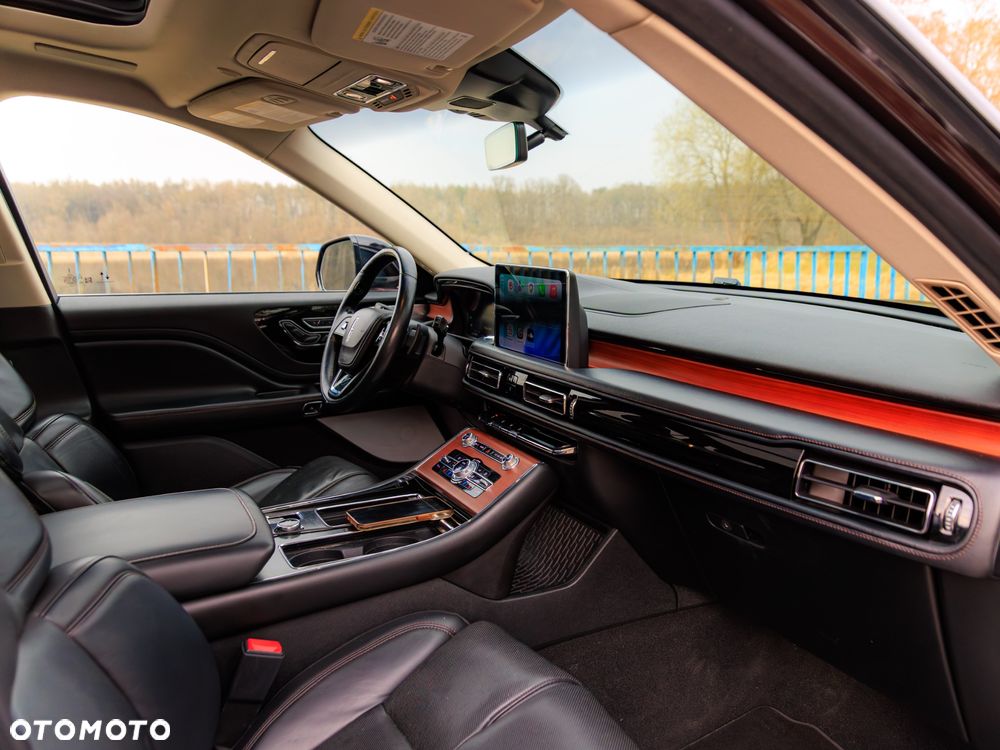 Lincoln Aviator - 21